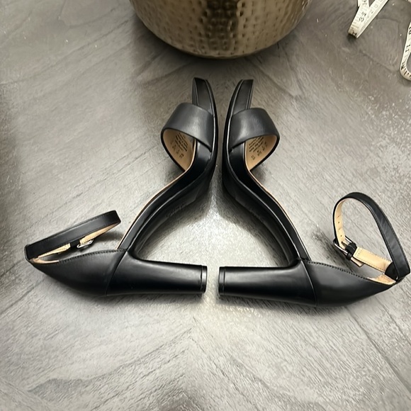 NATURALIZER Joy Dress Ankle Strap Sandals (WIDE) - Picture 13 of 16